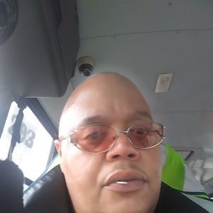 Meet your Posher, Lawrence